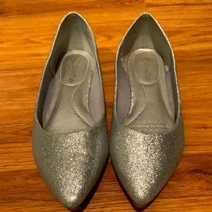 Dream Pairs Sole Classic Pointed Ballet Flat Shoe